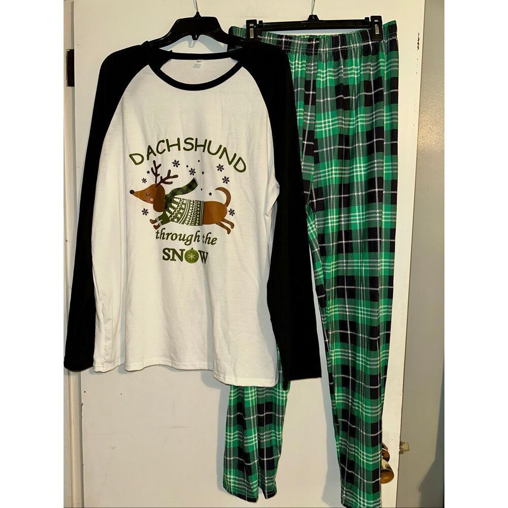Mens White Green dachshund 2 Piece Christmas Pajama Set Size L Large Buffalo pla